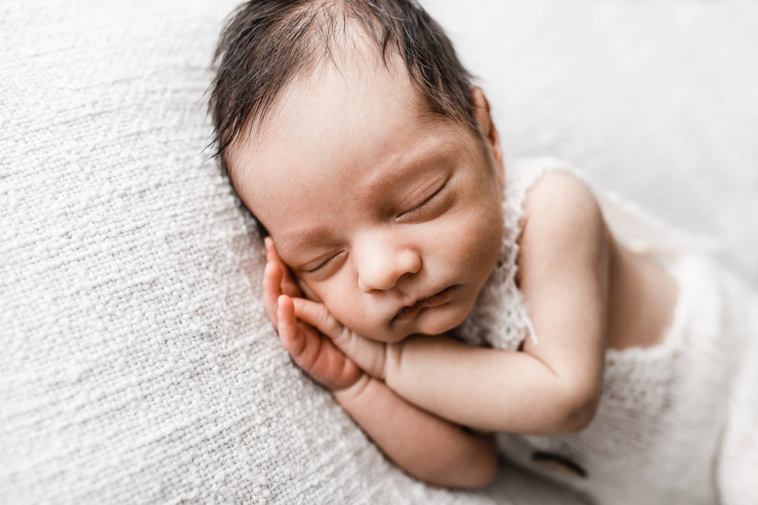 newborn, baby, toddler, affordable, cheap, photography, photographer, family, lifestyle, on location, in home, black and white, melbourne, cranbourne, moorabin, bentleigh, mckinnon, stkilda, berwick, cranbourne, dandenong, clyde, brighton, clayton, elsternwick, ringwood, croydon, frankston, hawthorn, caufield